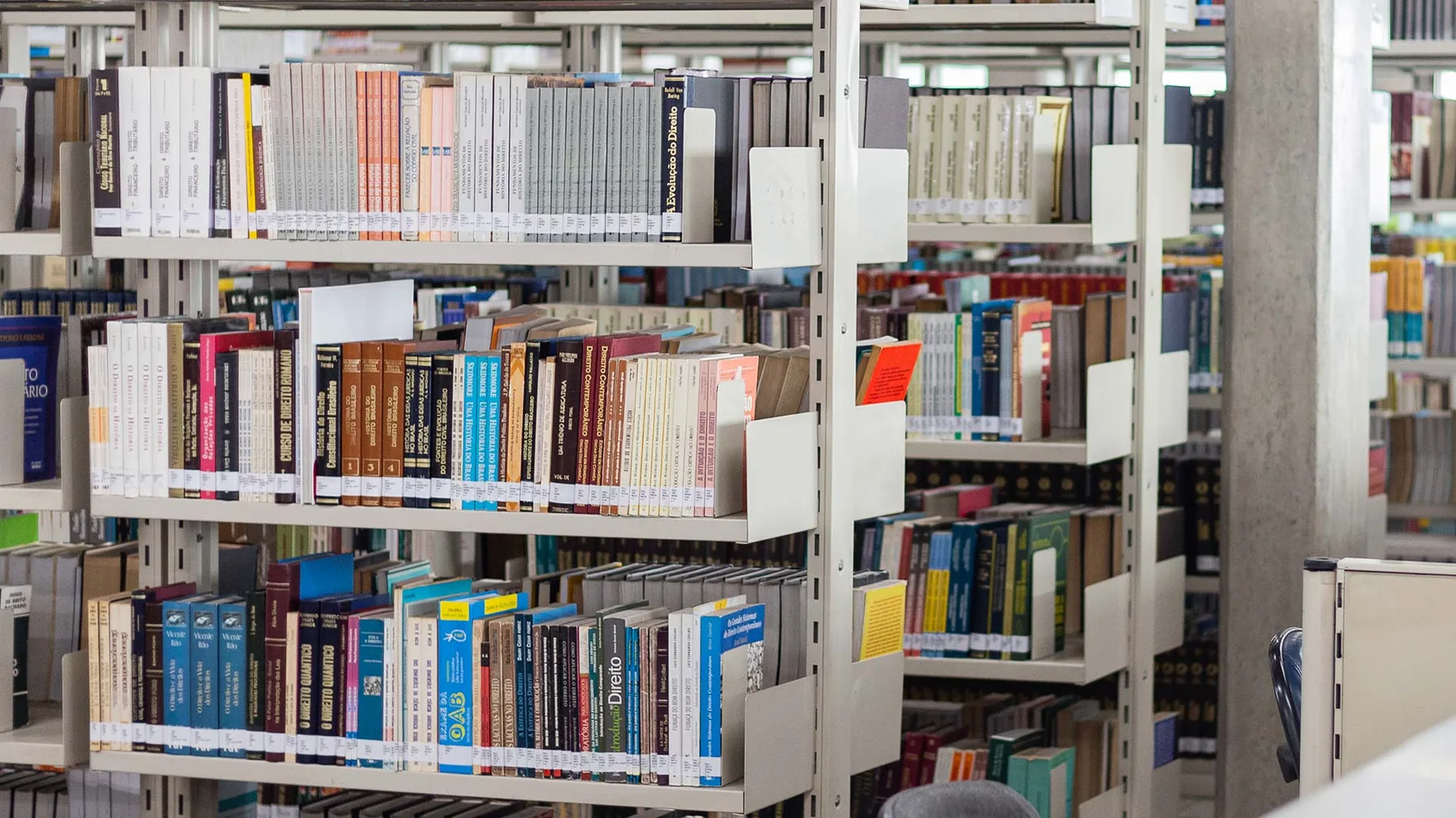 Biblioteca do Colégio Campos Salles